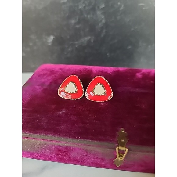 Vintage White And Red Triangular Enamel Stud Earrings - Picture 6 of 10